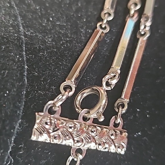 3 layer faux pearl gunmetal necklace - Picture 3 of 3